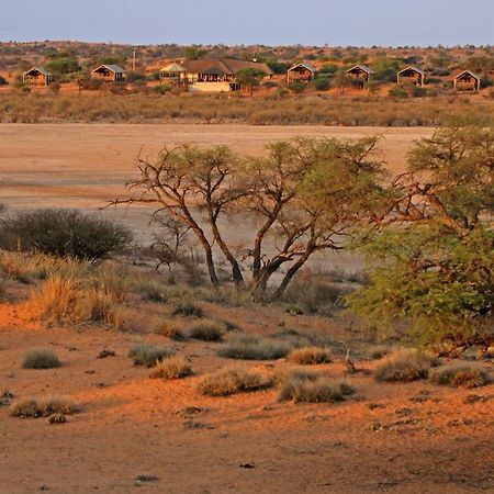 Suricate Tented Kalahari Lodge Hoachanas Esterno foto